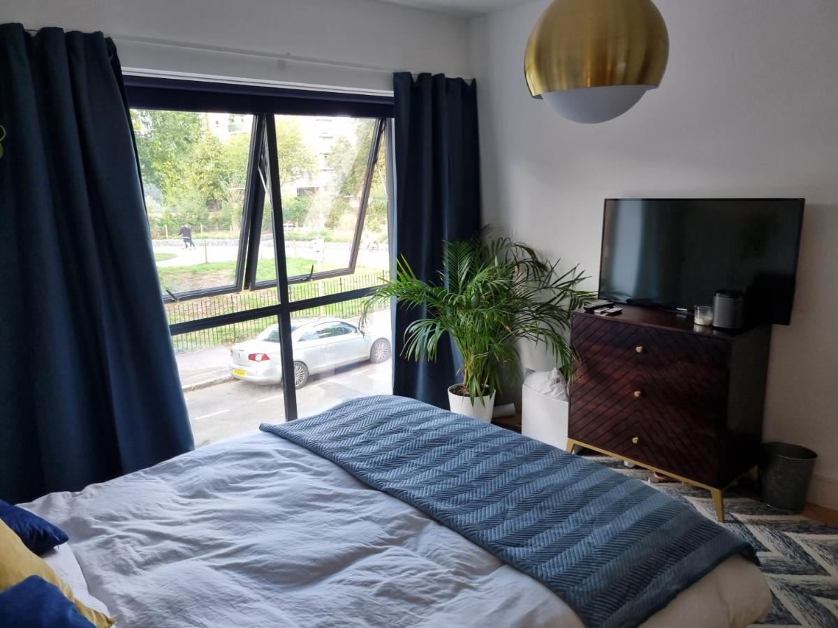Bright Spacious Apartment In The Park London Exterior foto