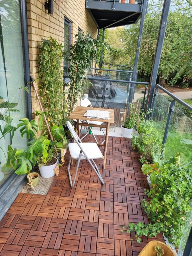 Bright Spacious Apartment In The Park London Exterior foto